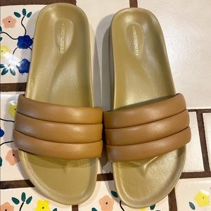Beatrice Valenzuela classic Sandalia Slides